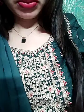 Snapshot of Noor_Darliing chatting on 04.19.26 Noor Darliing online show from 04.19.26