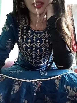 Snapshot of Noor_Darliing chatting on 05.08.26 Noor Darliing online show from 05.08.26