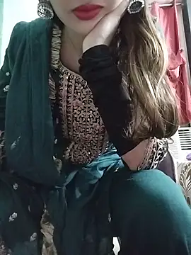 Snapshot of Noor_Darliing chatting on 05.18.26 Noor Darliing online show from 05.18.26