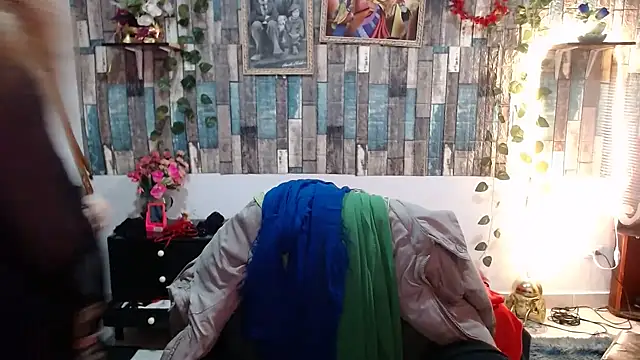 KarimaSarabe online show from 10.13.25