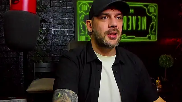 Snapshot of LexXHardy chatting on 01.17.26 LexXHardy online show from 01.17.26