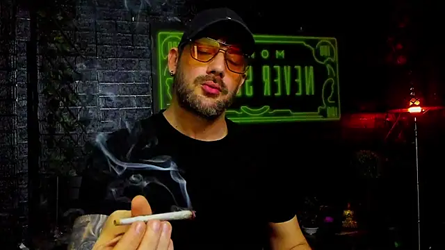 Snapshot of LexXHardy chatting on 02.15.26 LexXHardy online show from 02.15.26