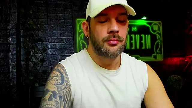 Snapshot of LexXHardy chatting on 02.16.26 LexXHardy online show from 02.16.26