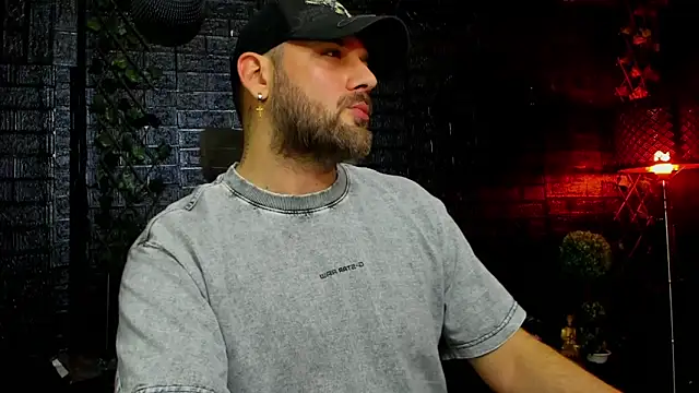 Snapshot of LexXHardy chatting on 03.02.26 LexXHardy online show from 03.02.26