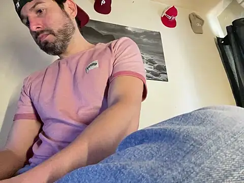 Snapshot of hotraillX chatting on 02.15.25 hotraillX online show from 02.15.25