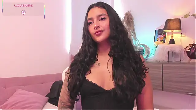 Snapshot of Anngel_1 chatting on 04.20.26 Anngel 1 online show from 04.20.26