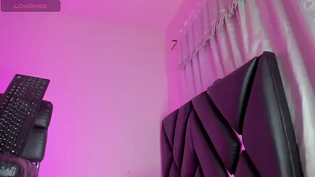 Snapshot of stephany_doll_ chatting on 03.04.26 stephany doll online show from 03.04.26