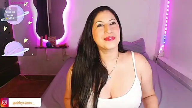 Gabby stone  online show from 12.01.25