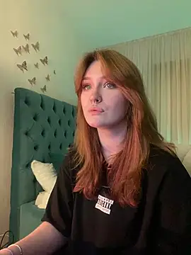  Chlo  e online show from 02.26.25