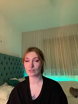  Chlo  e online show from 03.02.25