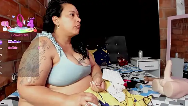 Snapshot of Sofie-Storm chatting on 12.03.25 Sofie-Storm online show from 12.03.25