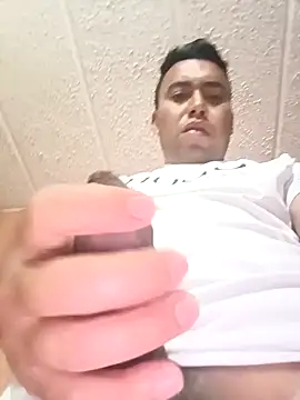 Snapshot of Diego_leon27 chatting on 01.12.25 Diego leon27 online show from 01.12.25