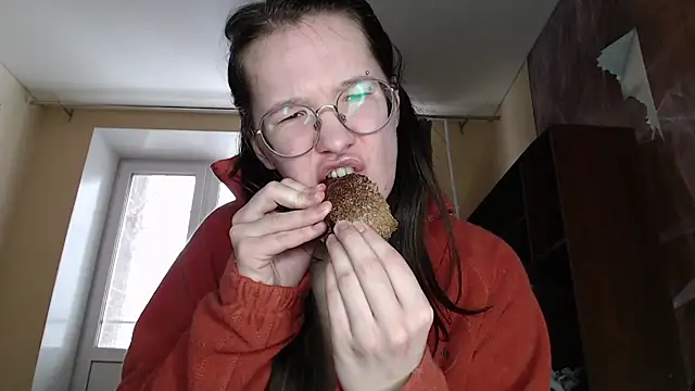 MiriamOr online show from 02.26.25