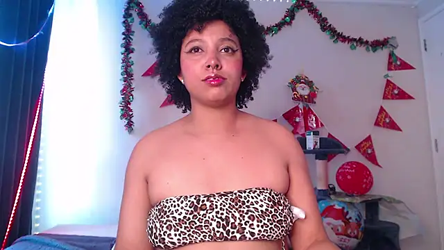 Snapshot of michell_bling1 chatting on 12.29.24 michell bling1 online show from 12.29.24