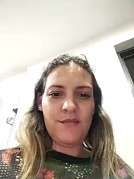 Snapshot of Mia_Hampton chatting on 01.18.25 Mia Hampton online show from 01.18.25