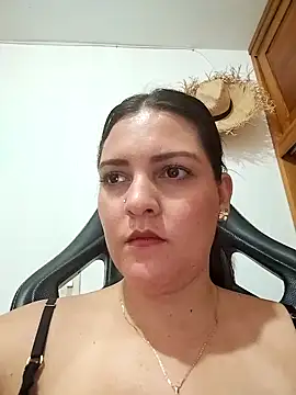 Snapshot of Mia_Hampton chatting on 09.18.25 Mia Hampton online show from 09.18.25