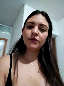 Mia Hampton online show from 02.19.26