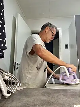 DarrenSullivanSlut online show from 02.18.25