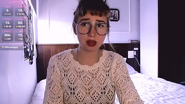 Cosmo Riri online show from 01.24.25