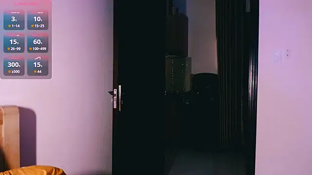 Cosmo Riri online show from 02.10.26