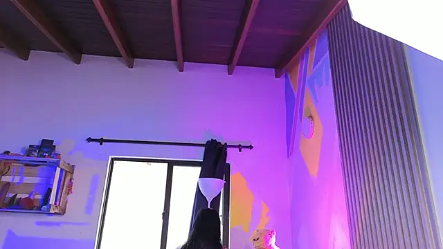 Snapshot of Cuttiealice chatting on 11.25.25 Cuttiealice online show from 11.25.25