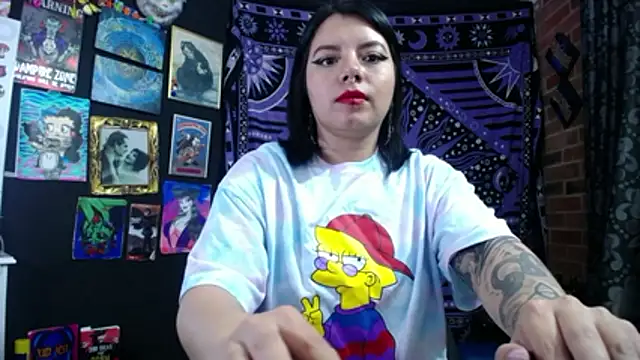 Yourmadame P online show from 11.13.25