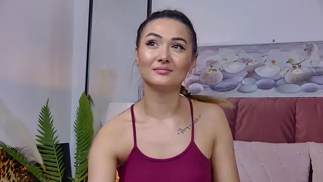 Snapshot of NicolLopeze chatting on 02.08.25 NicolLopeze online show from 02.08.25