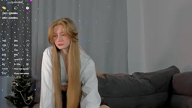 Snapshot of Barbie-Doll- chatting on 01.02.25 Barbie-Doll- online show from 01.02.25