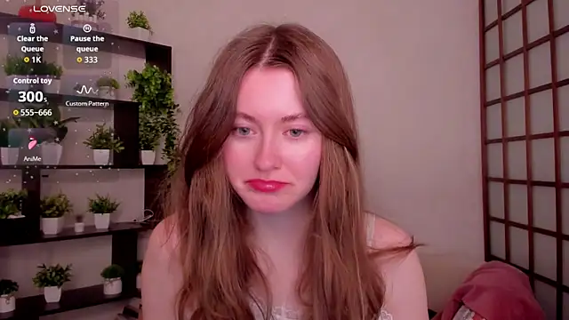 KateCuddle online show from 04.08.26