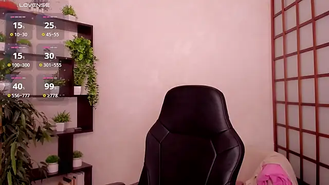 KateCuddle online show from 06.23.26