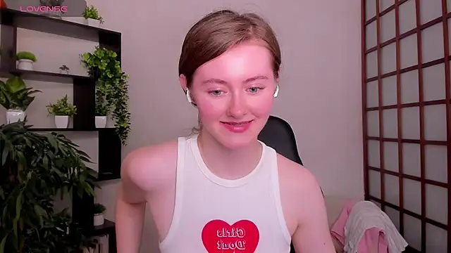 KateCuddle online show from 06.26.26