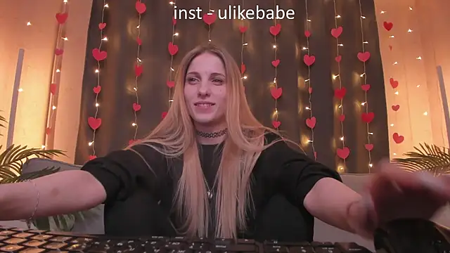 Snapshot of Anna_Fink chatting on 02.28.25 Anna Fink online show from 02.28.25