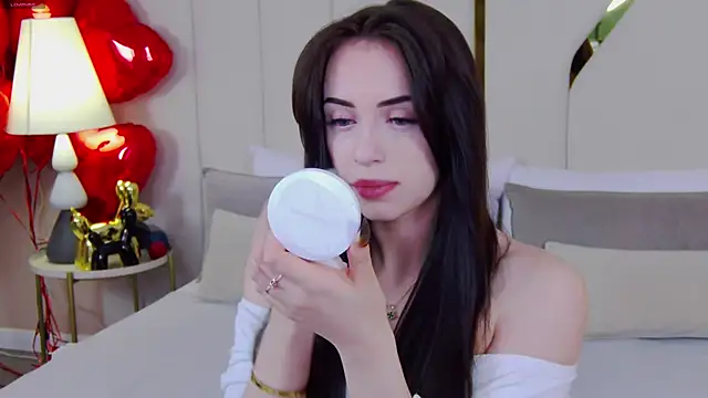 Snapshot of Betty_Bridge chatting on 02.09.26 Betty Bridge online show from 02.09.26