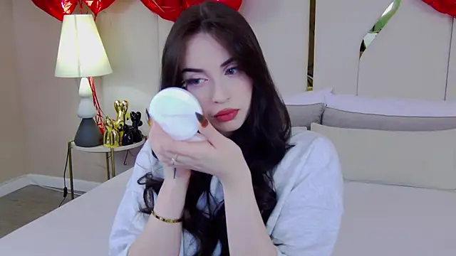 Snapshot of Betty_Bridge chatting on 02.22.26 Betty Bridge online show from 02.22.26