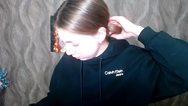 Snapshot of Sport_Tall_Doll chatting on 12.26.24 Sport Tall Doll online show from 12.26.24