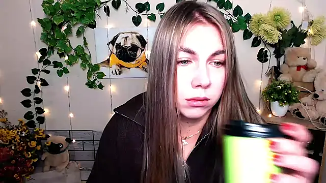 Snapshot of Sport_Tall_Doll chatting on 11.11.25 Sport Tall Doll online show from 11.11.25