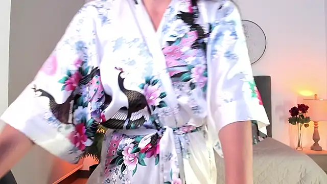 SaharaGarcia   online show from 02.04.25