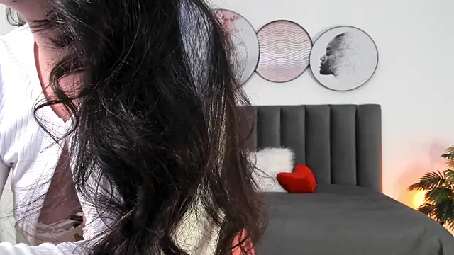 SaharaGarcia   online show from 03.11.25