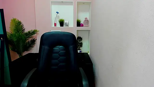 Persephoni online show from 10.15.25