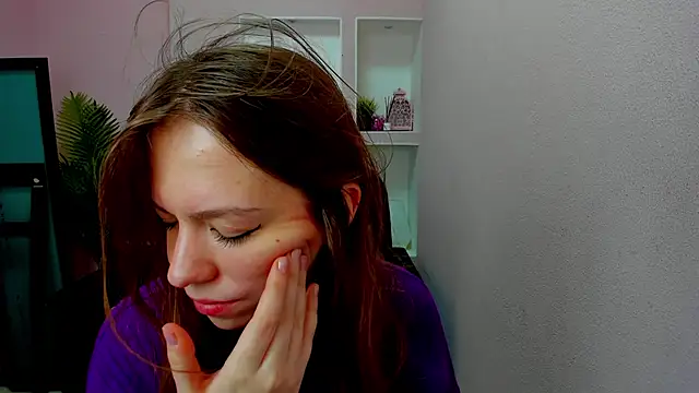 Persephoni online show from 11.11.25