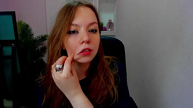 Persephoni online show from 11.13.25