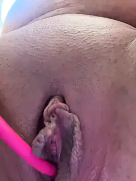 Snapshot of Your_Liza chatting on 01.19.26 Your Liza online show from 01.19.26