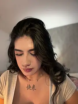 clarachanelricek online show from 03.03.25