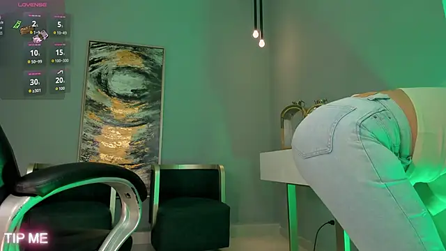 SophieBarnett online show from 02.06.26