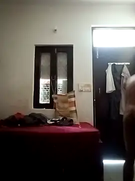 Snapshot of Lent_Medium chatting on 04.08.26 Lent Medium online show from 04.08.26