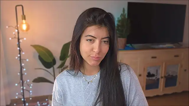 anabelcurvy online show from 12.20.24