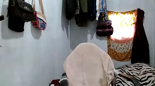 angelamarie1 online show from 03.13.25