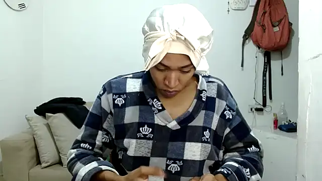 angelamarie1 online show from 12.02.25