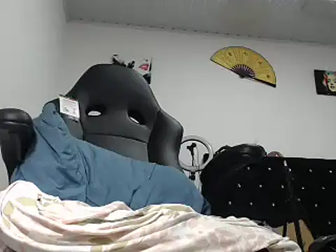 Snapshot of pamelabigcock69 chatting on 02.15.26 pamelabigcock69 online show from 02.15.26