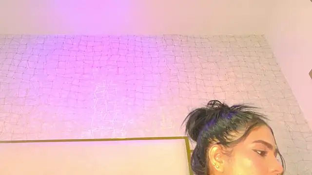 Snapshot of paola_rodriguez chatting on 06.14.26 paola rodriguez online show from 06.14.26
